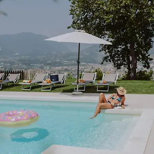 https://villa-desire.it-lombardy.com